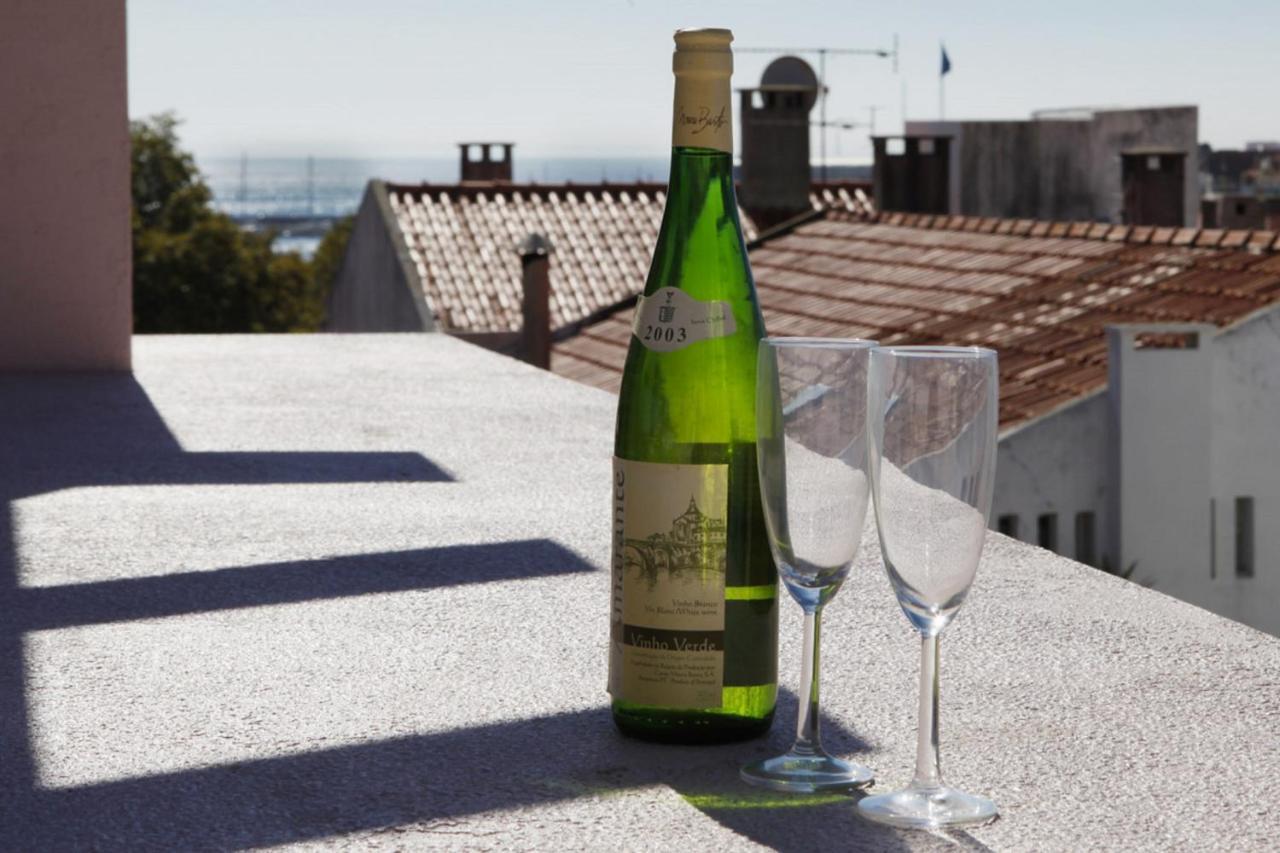 Wondrous Terrace Apartment In Cascais Center Exterior photo