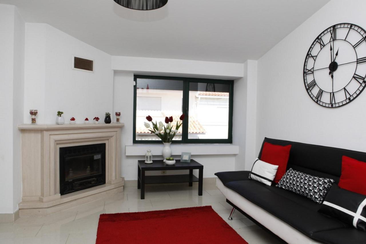 Wondrous Terrace Apartment In Cascais Center Exterior photo